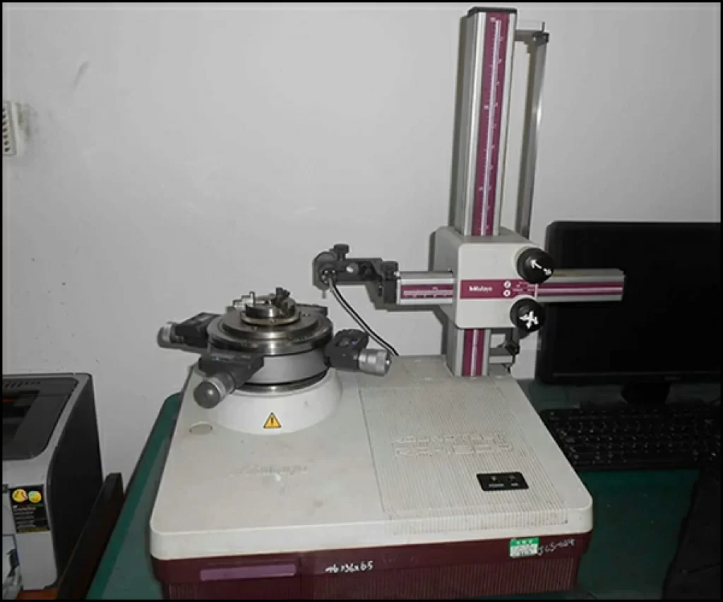 Mitutoyo Roundness Instrument